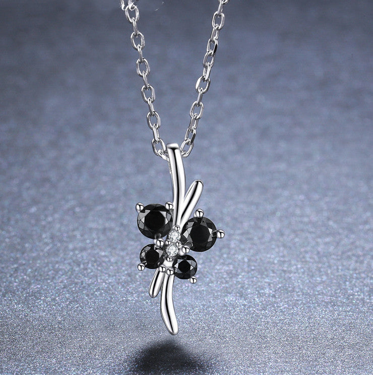 Black zircon silver necklace
