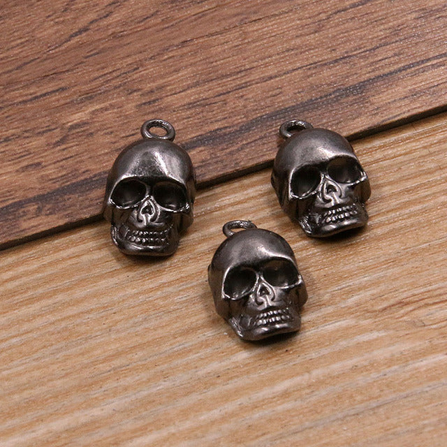 10Pcs 3 Color Skull Ghost Head Charms Halloween Pendant