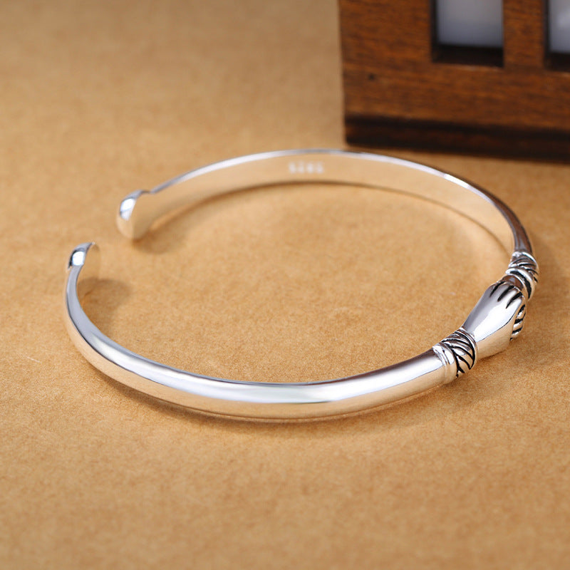 Retro Bracelet Female Hand Ornaments Handshake Creative Bracelets