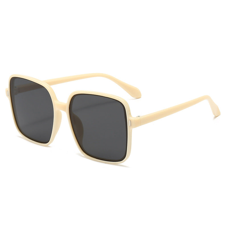 Men And Women With Fashion Simple Sunglasses
