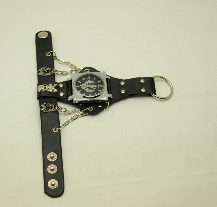 Skull rivet belt watch