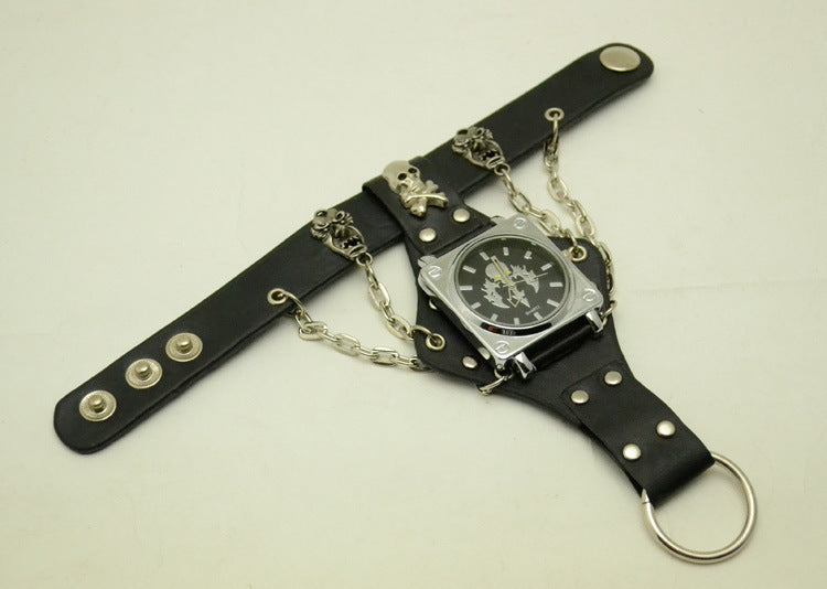 Skull rivet belt watch