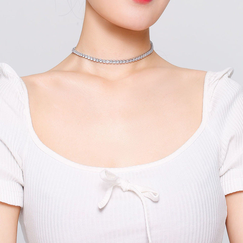 Collar de cadena corta de circonita redonda para mujer