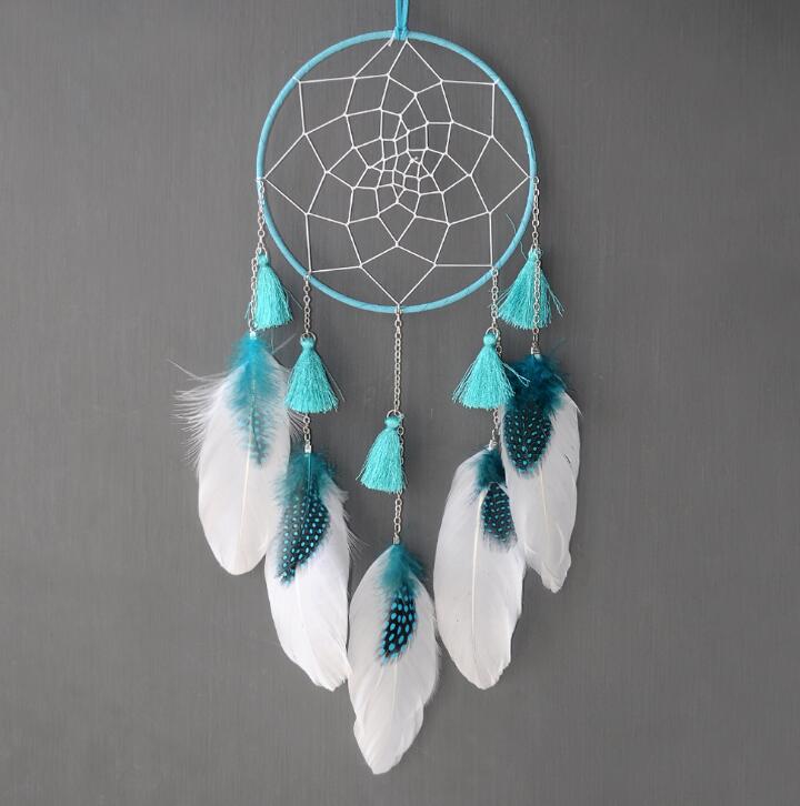 Charm borla de plumas