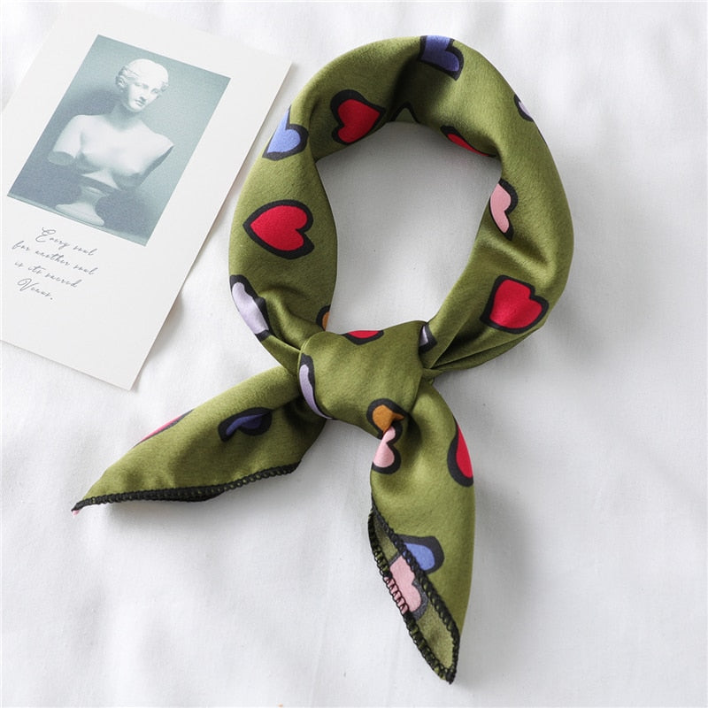 Pañuelo de seda pequeño con estampado de corazón para mujer, pañuelo para el pelo, pañuelos de cuello cuadrado, Foulard, bolso femenino, banda delgada, pañuelo 