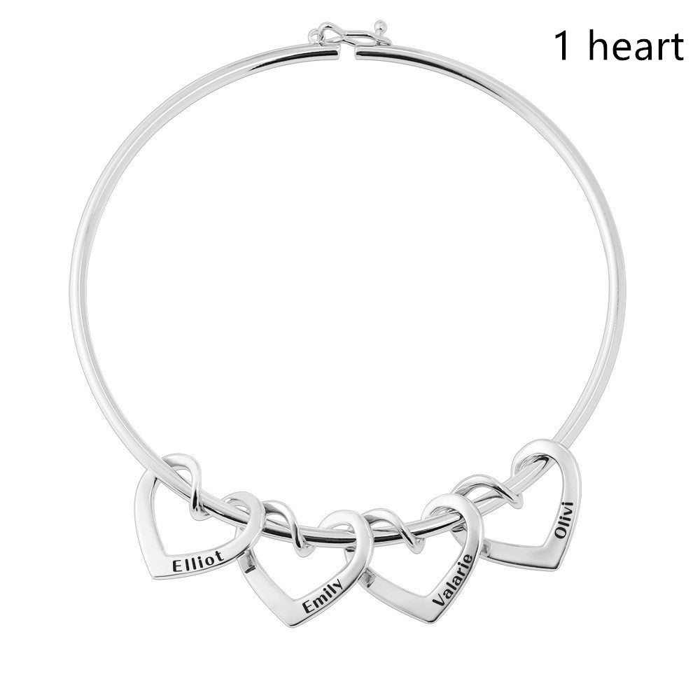 pulsera piercing curvada con forma de corazón de melocotón