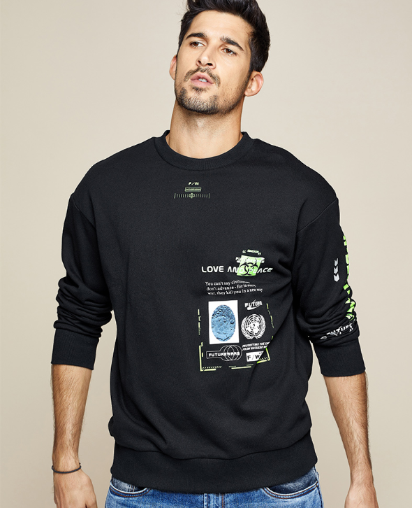 Sweatshirt