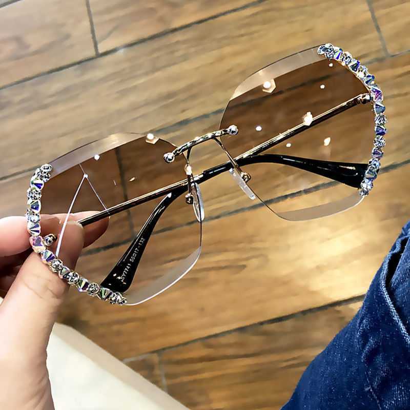 Gafas de sol con tachuelas de diamantes para mujer, gafas de sol anti-gafas de sol a la moda para mujer, gafas de viaje para conducir con cara redonda, tendencia coreana