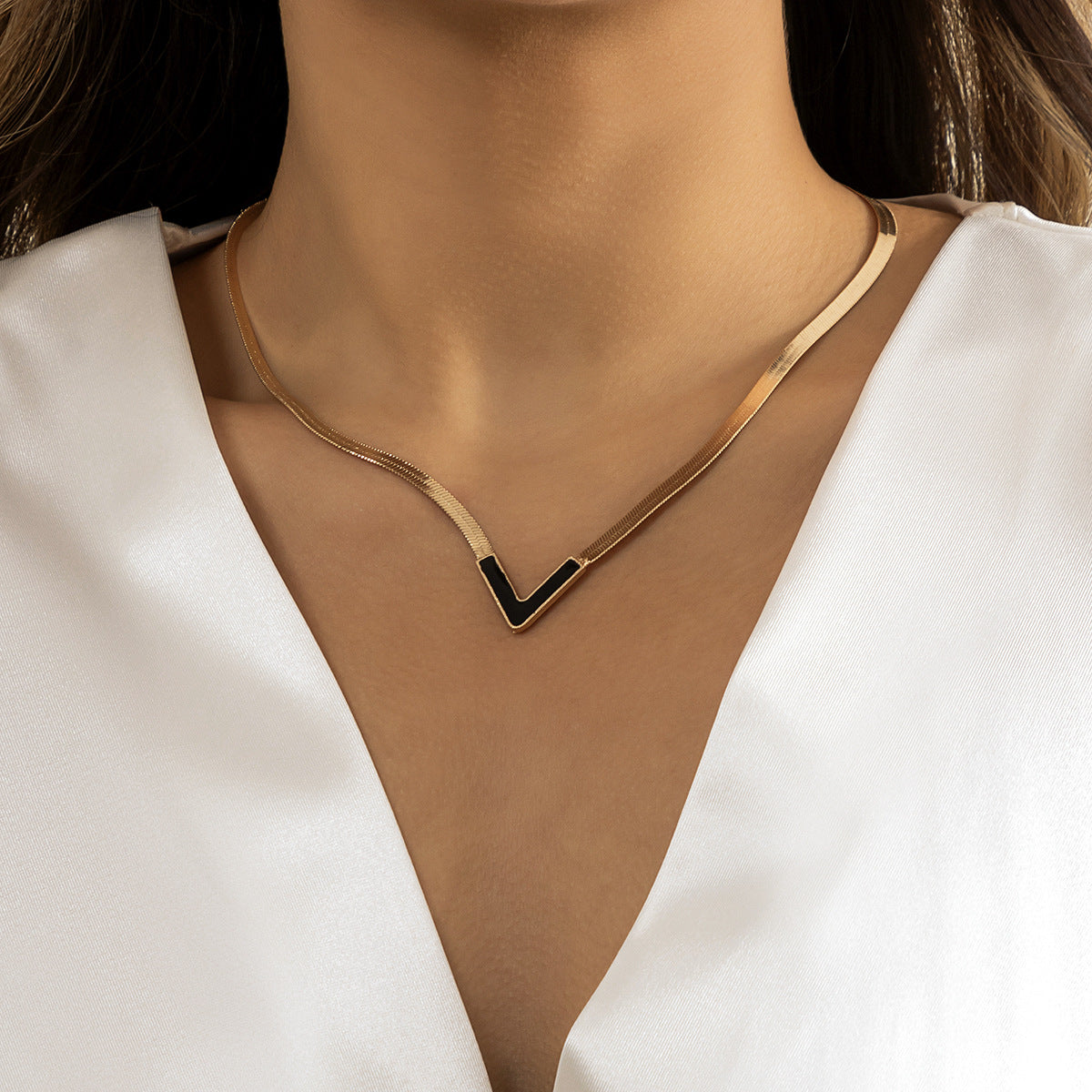 Simple All-match Snake Bone Chain Single-layer Necklace For Women