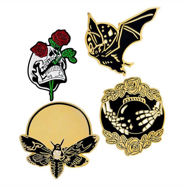 BROCHES DE METAL PUNK 