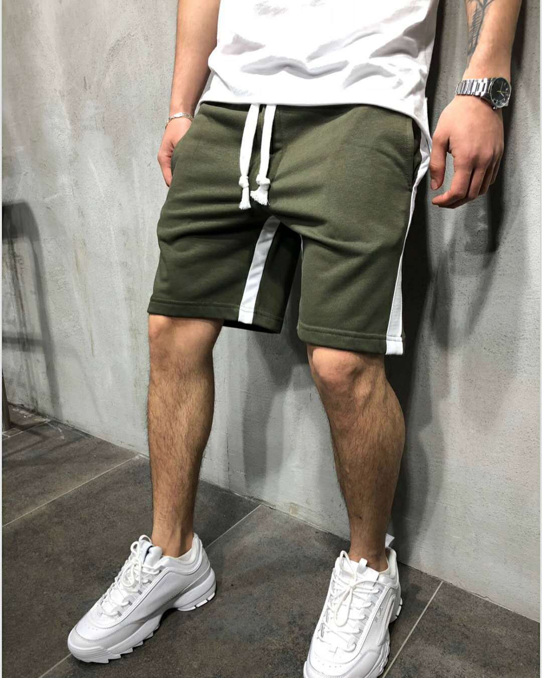 Pantalones cortos de nuevo estilo Pantalones cortos deportivos y de ocio Pantalones cortos de cinco puntos para hombres