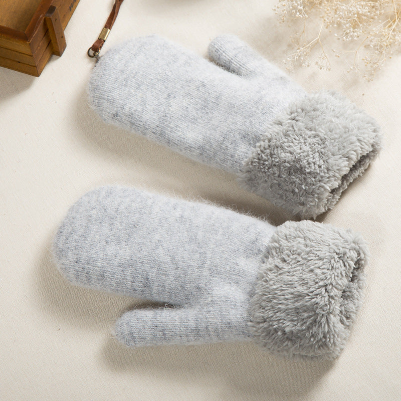 Wool gloves for women