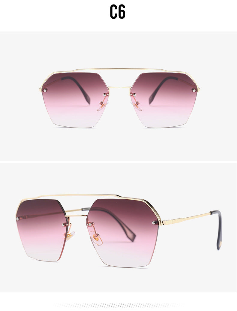 Gafas de sol de doble haz para mujer.