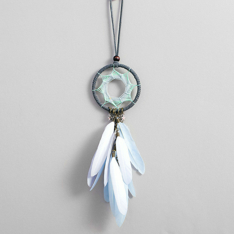 Charm borla de plumas