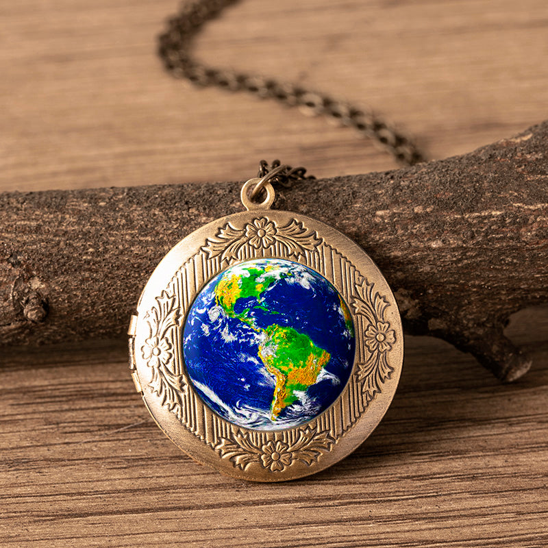 Vintage Bronze Photo Frame Locket Pendant Necklace Earth Panet Globe Glass Necklaces For Women Men